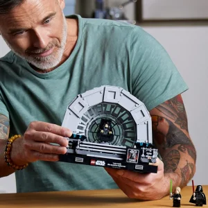 LEGO: Star Wars: Emperor’s Throne Room Diorama: 75352